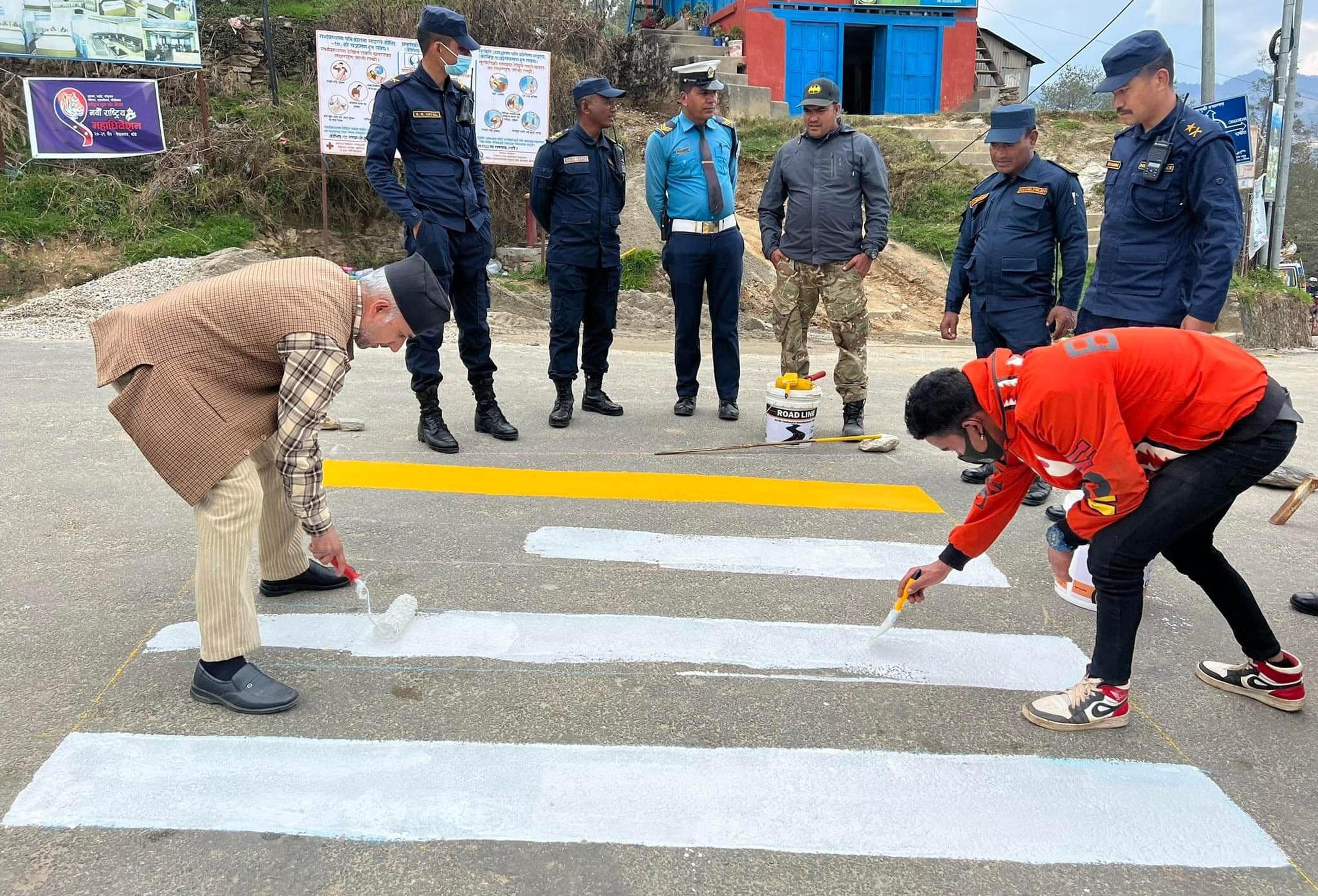 दिक्तेल बजार बन्यो ‘जेब्राक्रस’ तथा ‘स्पिड ब्रेकर’ 